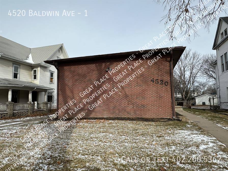 Apartment for rent at 4520 Baldwin Ave #1, Lincoln, NE 68504