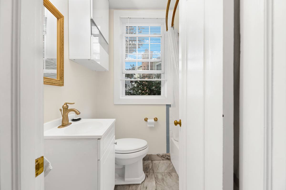 Condo for rent at 1125 Maryland Ave NE #10, Washington, DC 20002