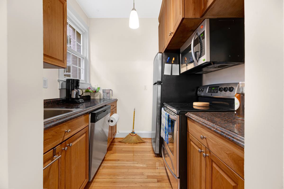 Condo for rent at 1125 Maryland Ave NE #10, Washington, DC 20002