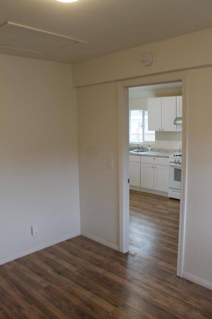 House for rent at 222 1 2 E California Ave, Vista, CA 92084