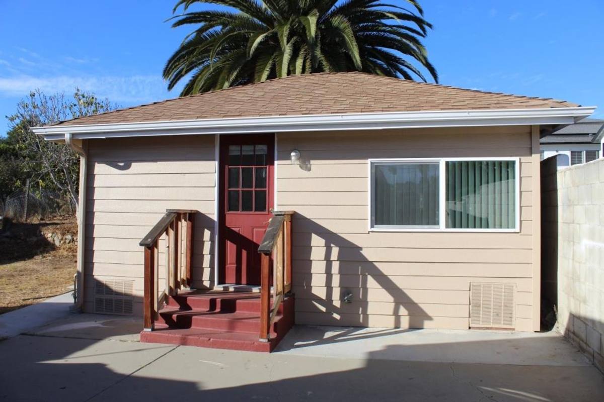 House for rent at 222 1 2 E California Ave, Vista, CA 92084