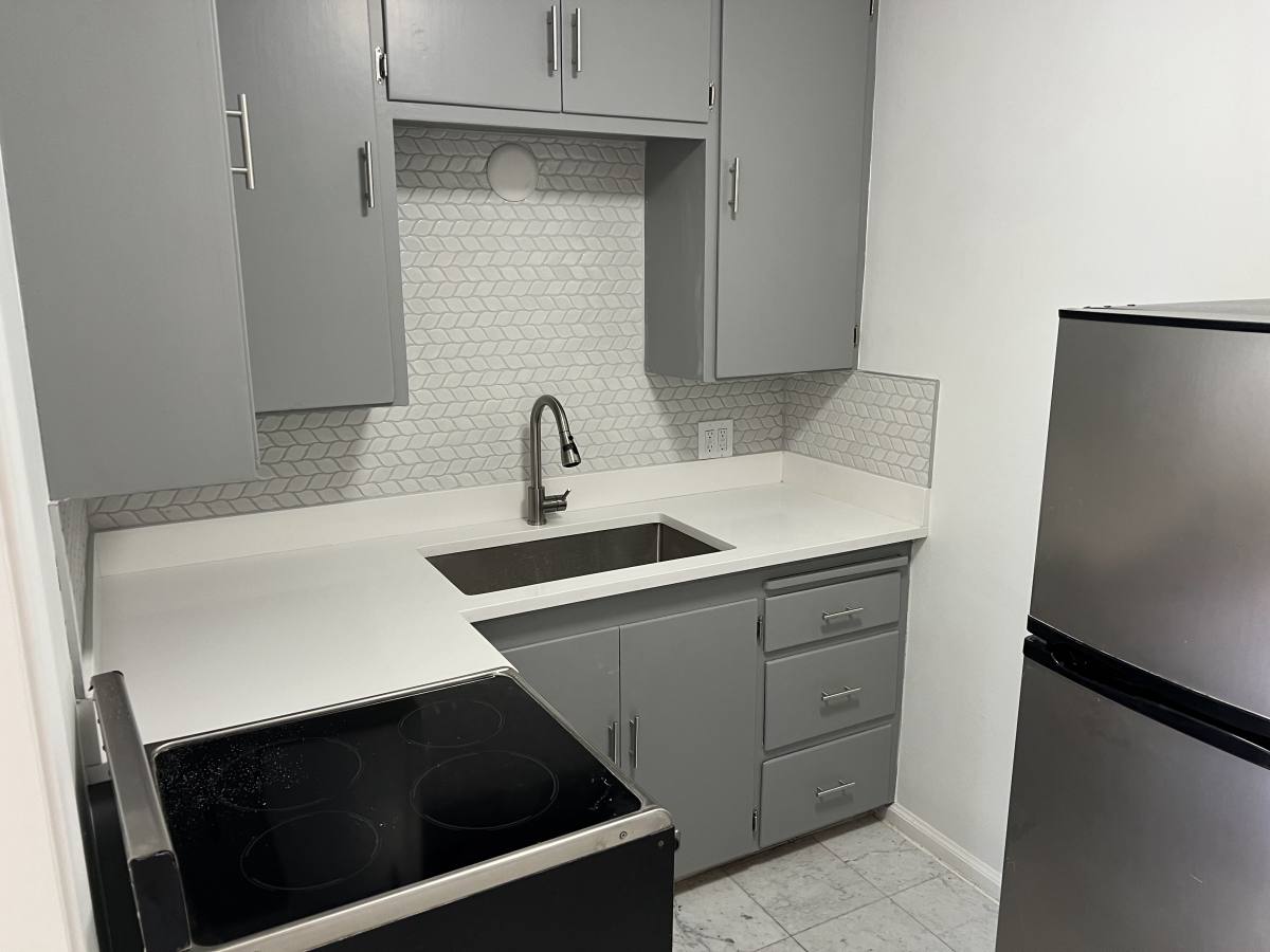 Apartment for rent at 1127 E S Temple #6, Salt Lake City, UT 84102