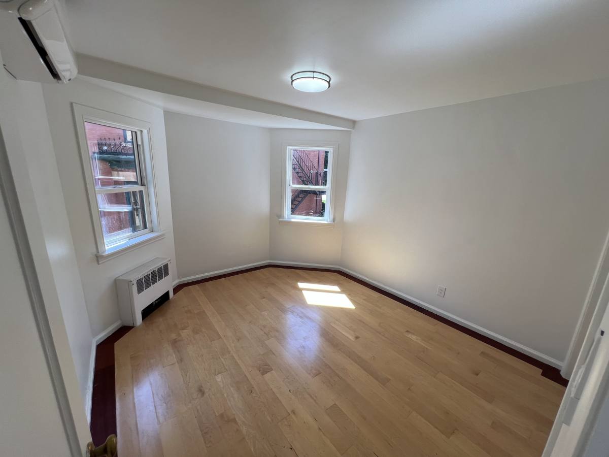 Apartment for rent at 1127 E S Temple #6, Salt Lake City, UT 84102