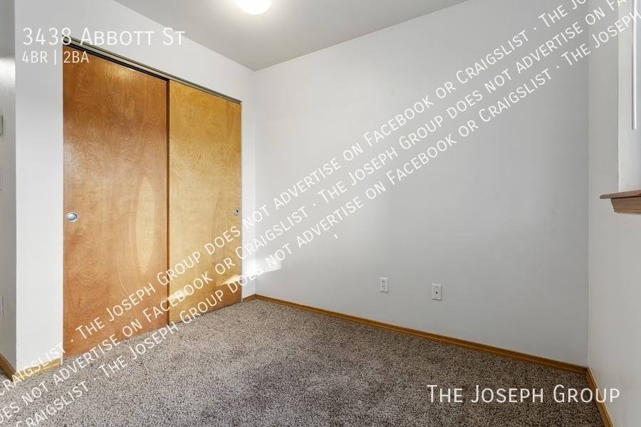 House for rent at 3438 Abbott St, Bellingham, WA 98225