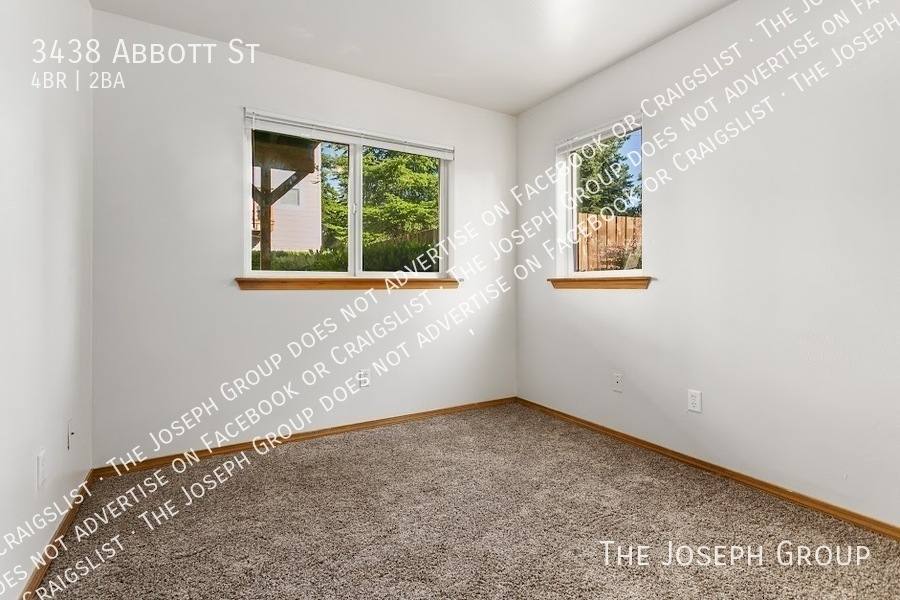 House for rent at 3438 Abbott St, Bellingham, WA 98225