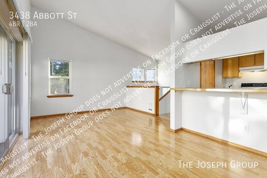 House for rent at 3438 Abbott St, Bellingham, WA 98225