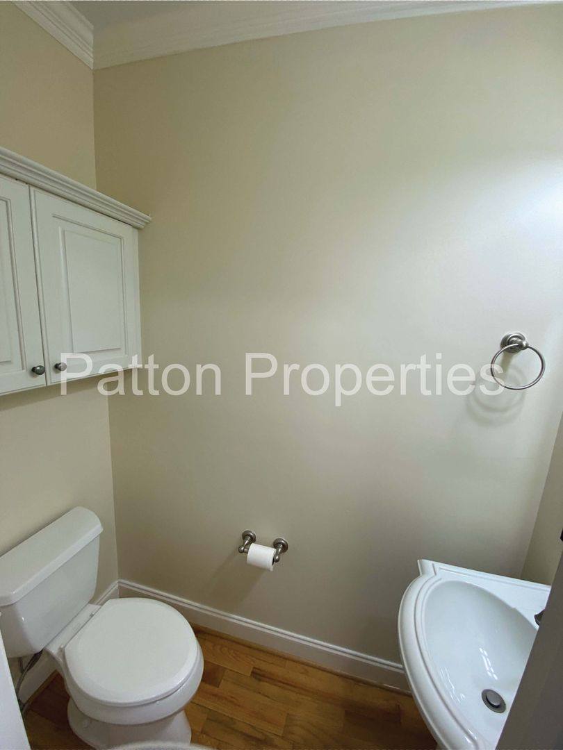 Apartment for rent at 1308 Pulaski St, Columbia, SC 29201