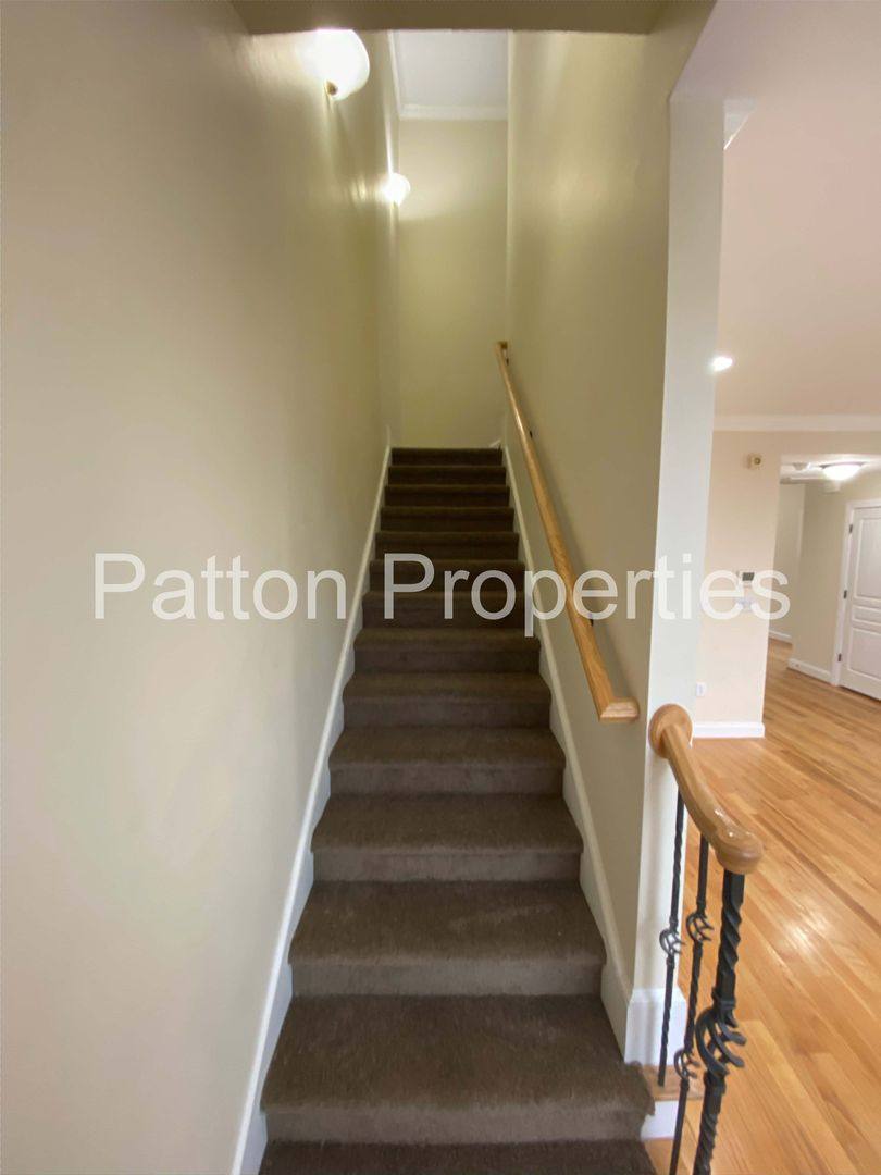 Apartment for rent at 1308 Pulaski St, Columbia, SC 29201
