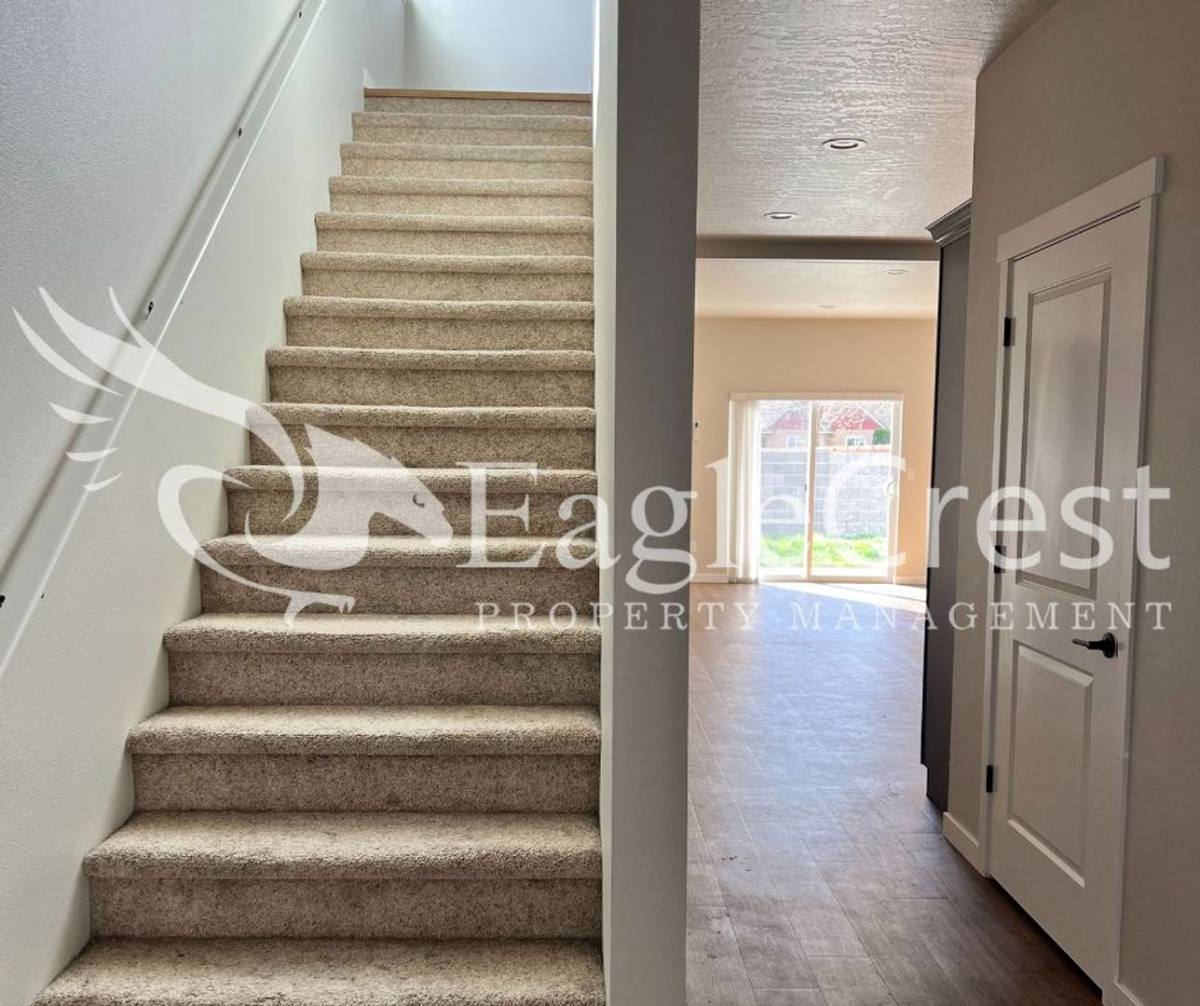 Apartment for rent at 2350 2352 Herbert Place, Walla Walla, WA 99362