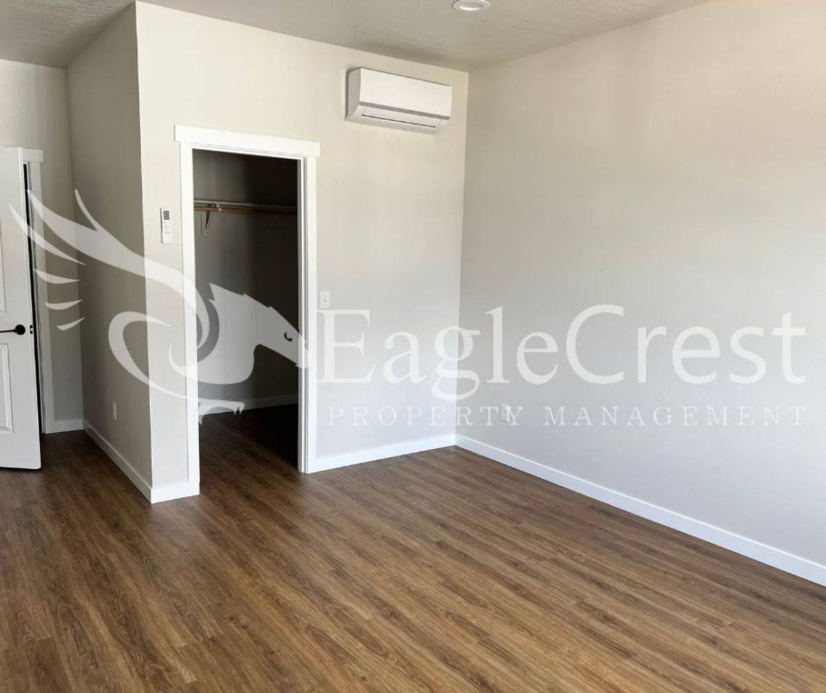 Apartment for rent at 2350 2352 Herbert Place, Walla Walla, WA 99362