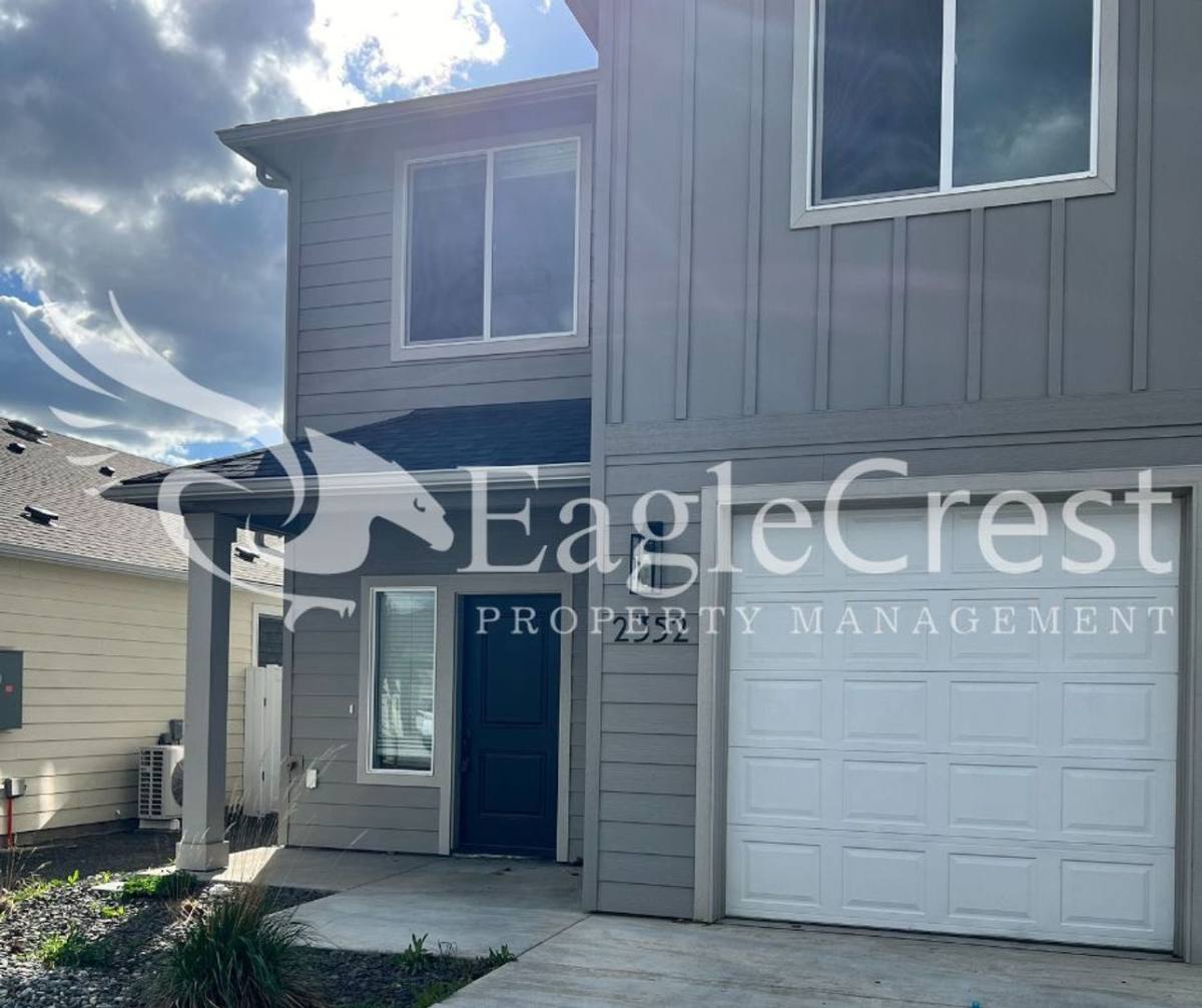 Apartment for rent at 2350 2352 Herbert Place, Walla Walla, WA 99362