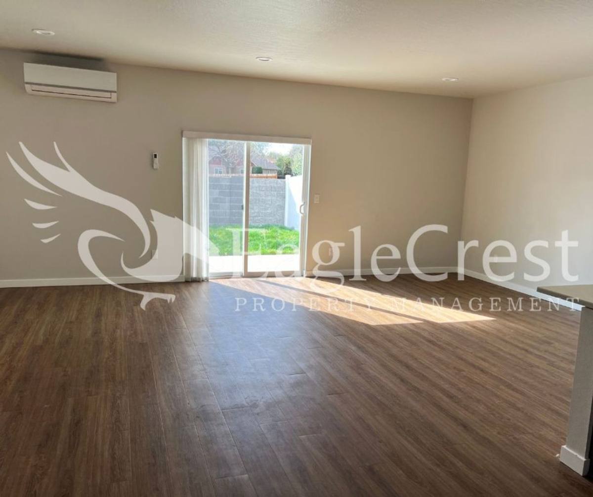Apartment for rent at 2350 2352 Herbert Place, Walla Walla, WA 99362
