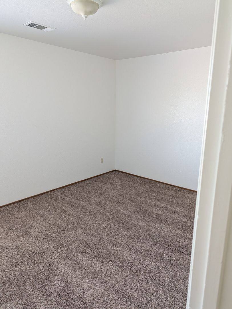 Townhouse for rent at 2333 Ferry St, Anderson, CA 96007