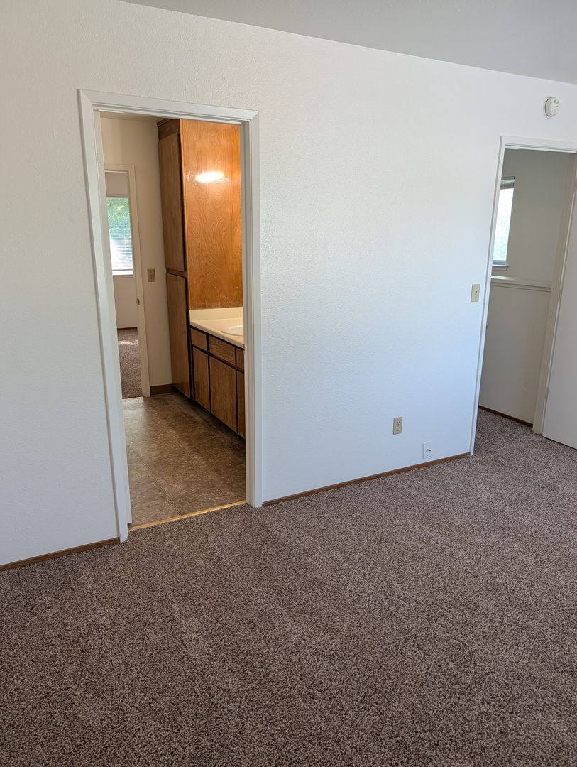 Townhouse for rent at 2333 Ferry St, Anderson, CA 96007