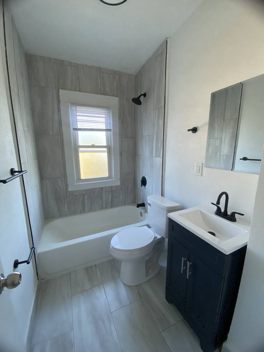 Apartment for rent at 521 N 33rd St #4, Louisville, KY 40212