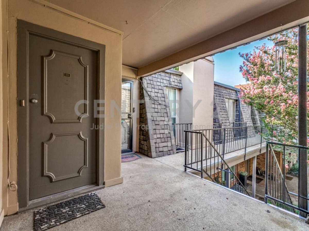 Condo for rent at 4112 Bowser Ave, Dallas, TX 75219