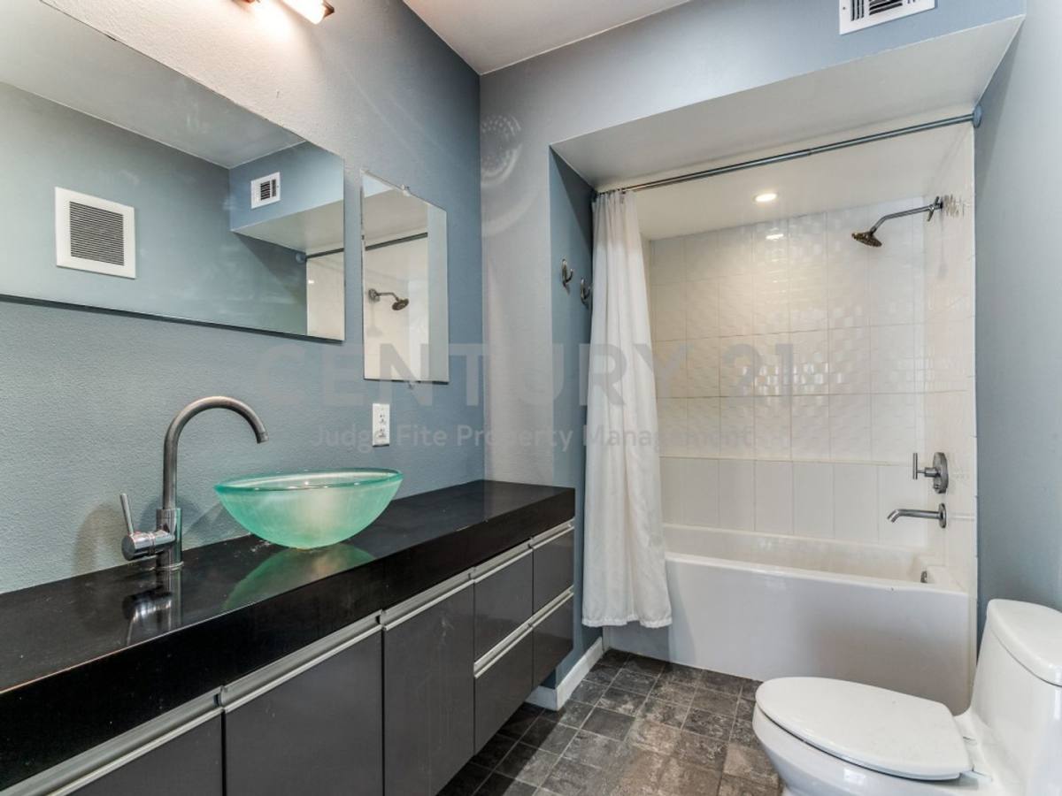 Condo for rent at 4112 Bowser Ave, Dallas, TX 75219
