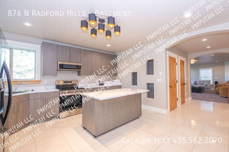 Apartment for rent at 876 N Radford Hills, Eden, UT 84310