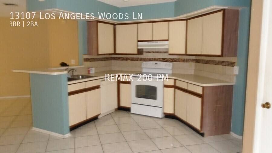 House for rent at 13107 Los Angeles Woods Lane, Orlando, FL 32824