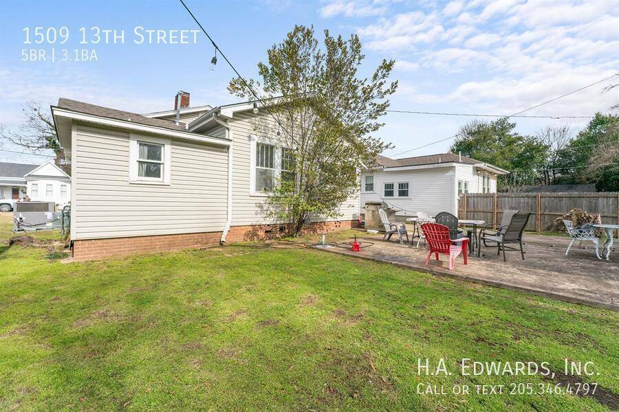 House for rent at 1509 13th St, Tuscaloosa, AL 35401