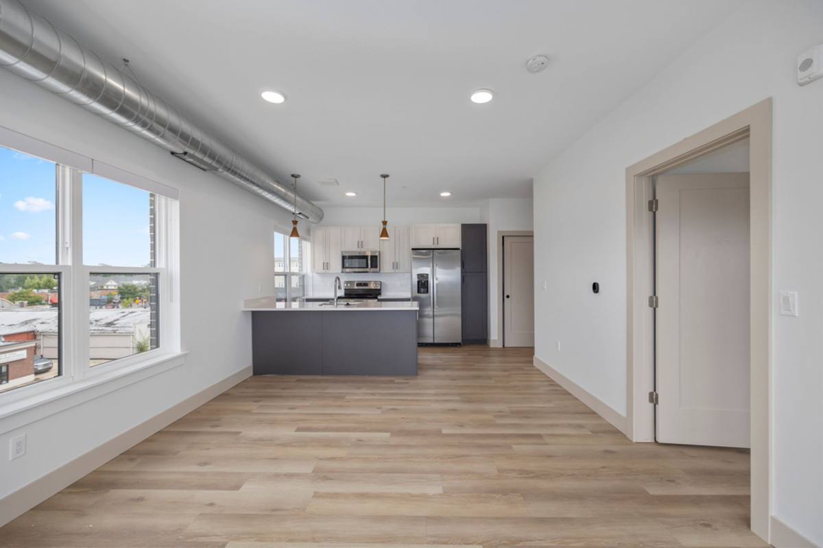 Apartment for rent at 27 S Squirrel Rd, Auburn Hills, MI 48326