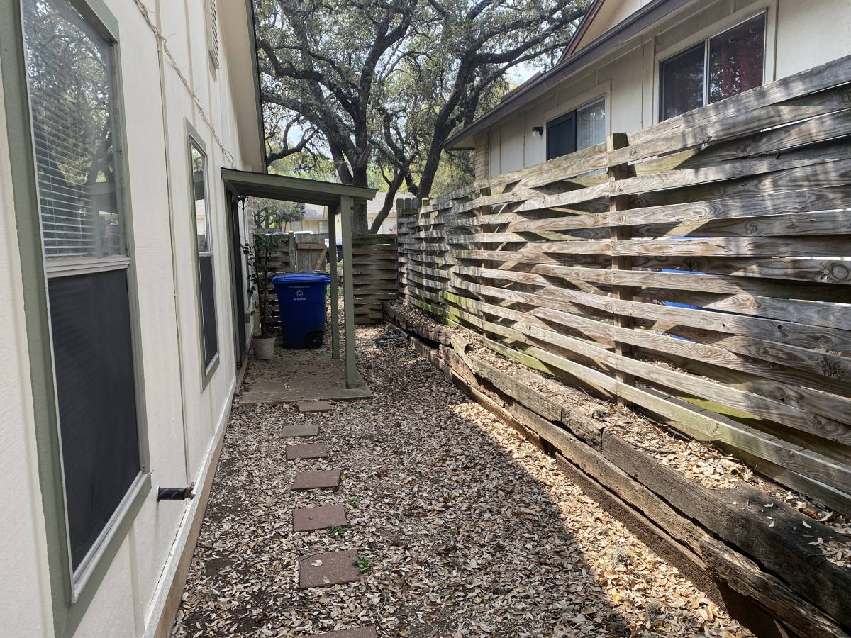 House for rent at 8917 Hambledon Dr, San Antonio, TX 78250
