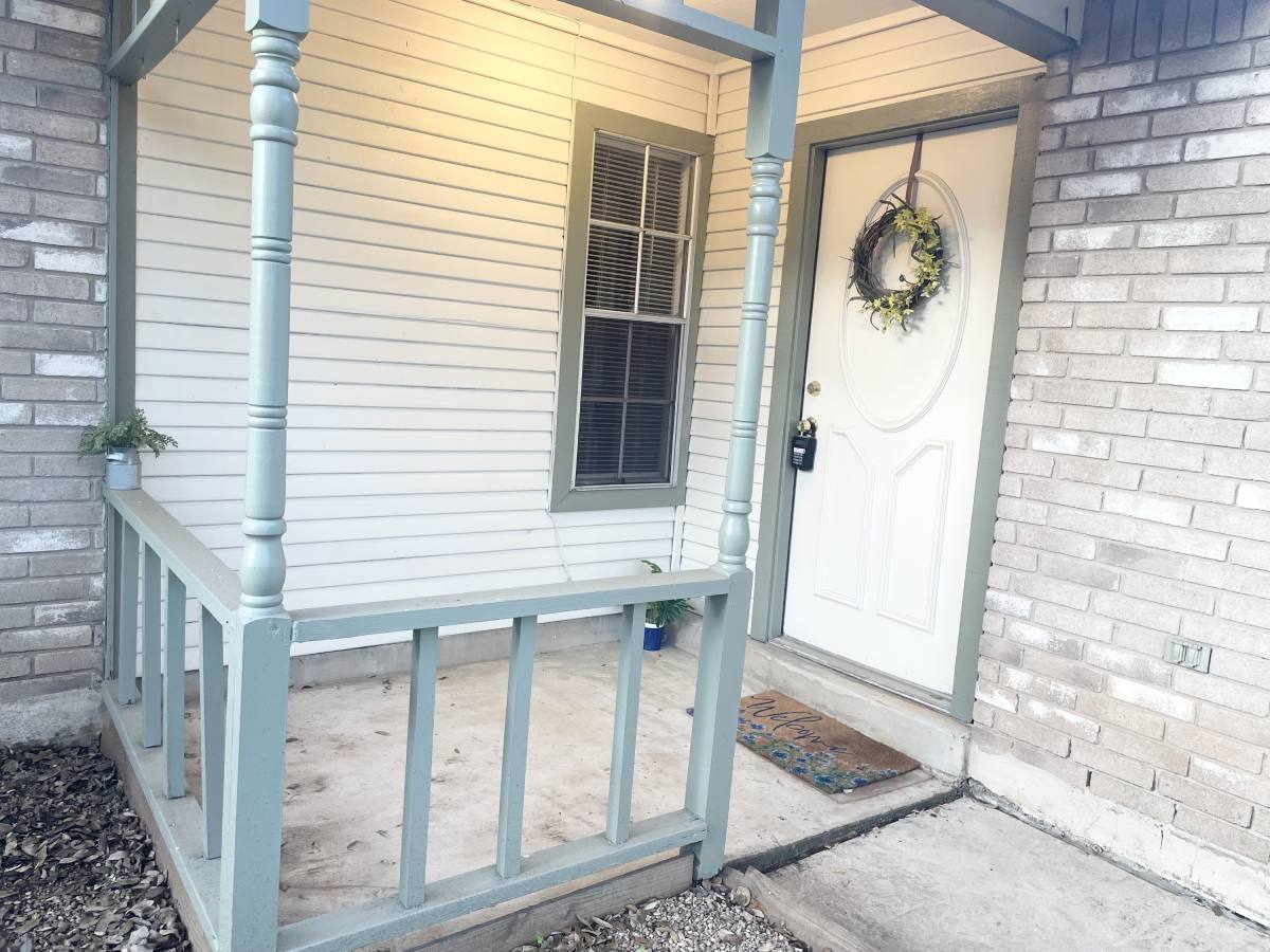 House for rent at 8917 Hambledon Dr, San Antonio, TX 78250