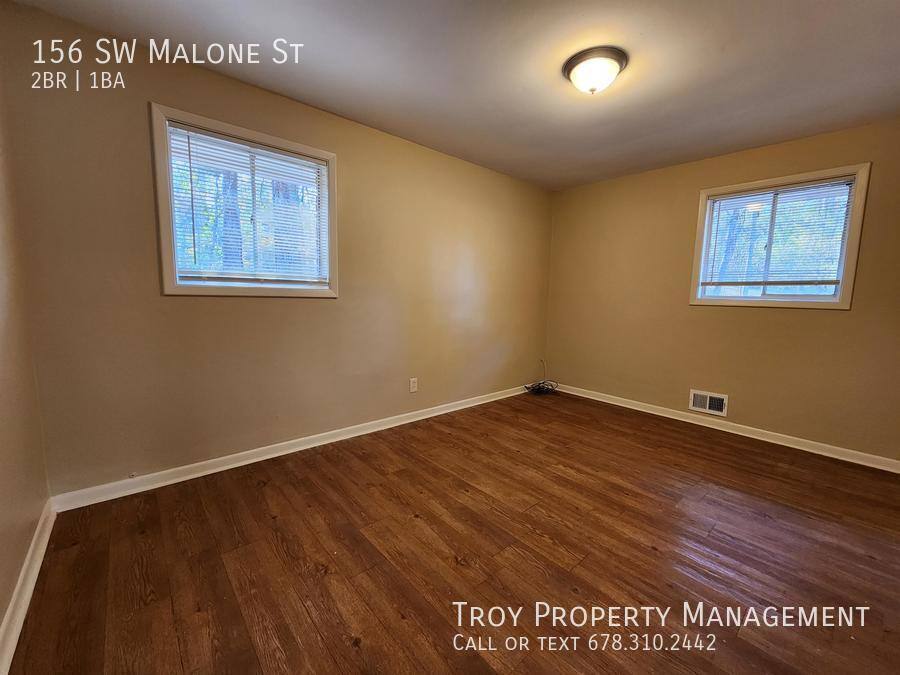 Apartment for rent at 156 SW Malone St, Fairburn, GA 30213