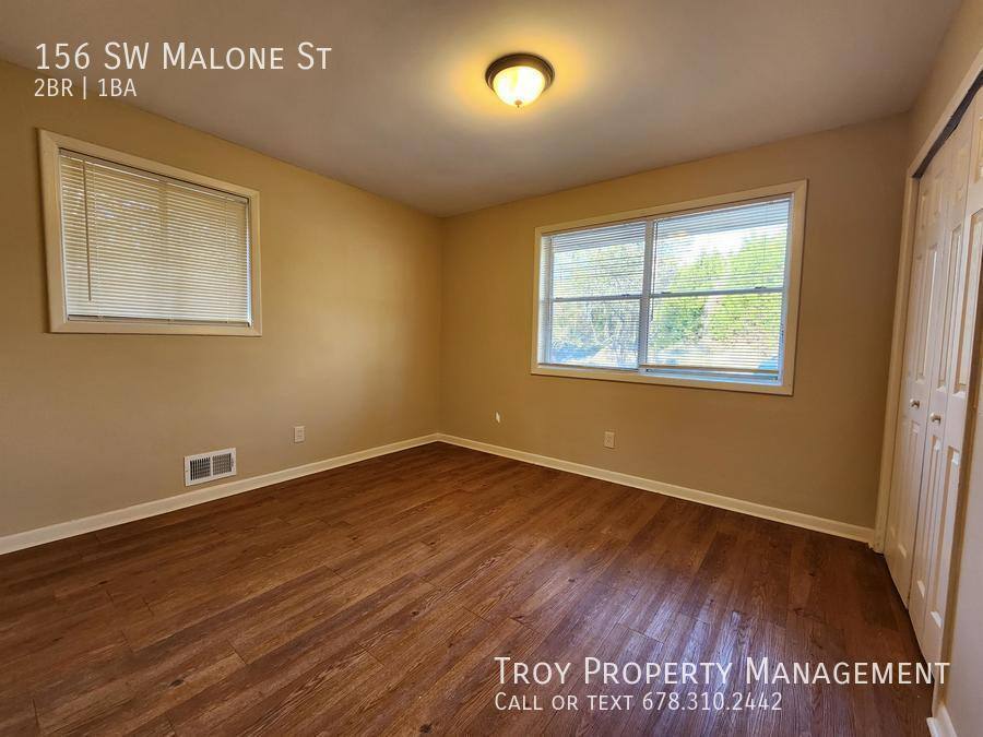 Apartment for rent at 156 SW Malone St, Fairburn, GA 30213