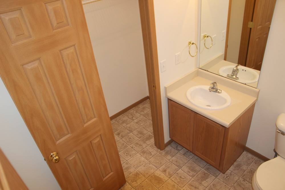 Apartment for rent at 101 Brookside Dr, Anna, OH 45302