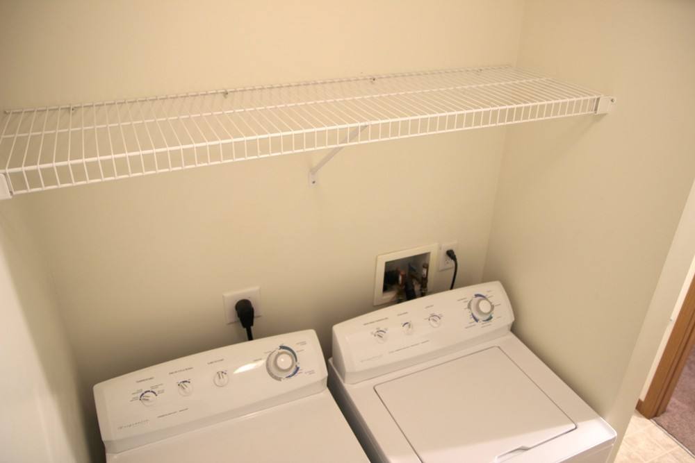 Apartment for rent at 101 Brookside Dr, Anna, OH 45302