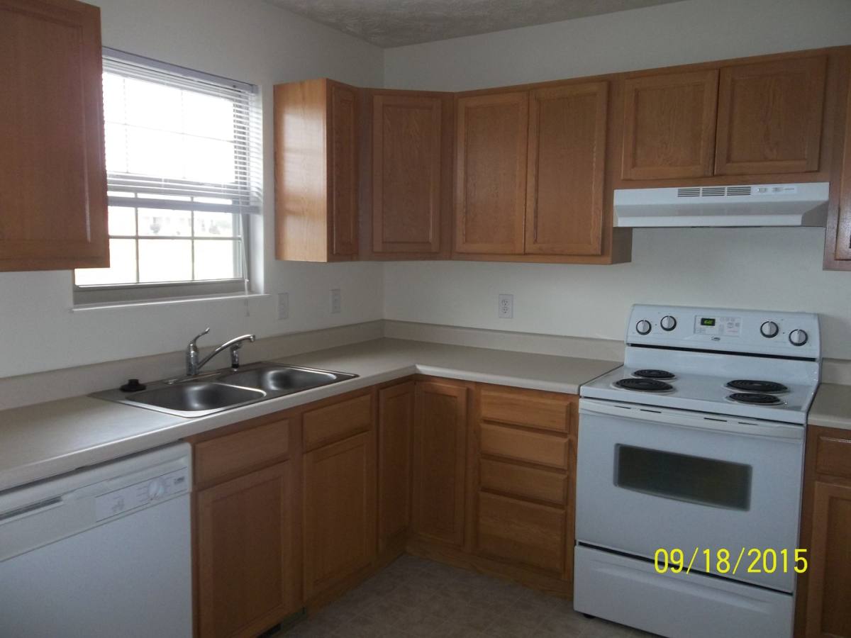 Apartment for rent at 109 Brookside Dr, Anna, OH 45302