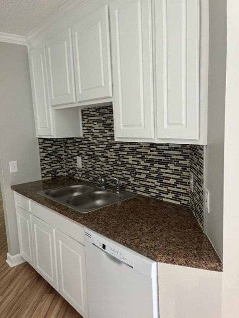 House for rent at 2020 Ball Park Rd, Thomasville, NC 27360