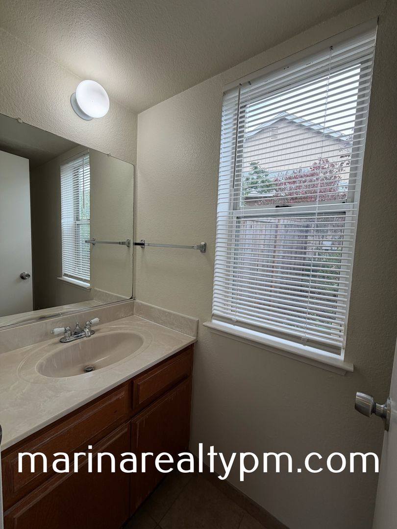 House for rent at 115 James River Rd, Vallejo, CA 94591