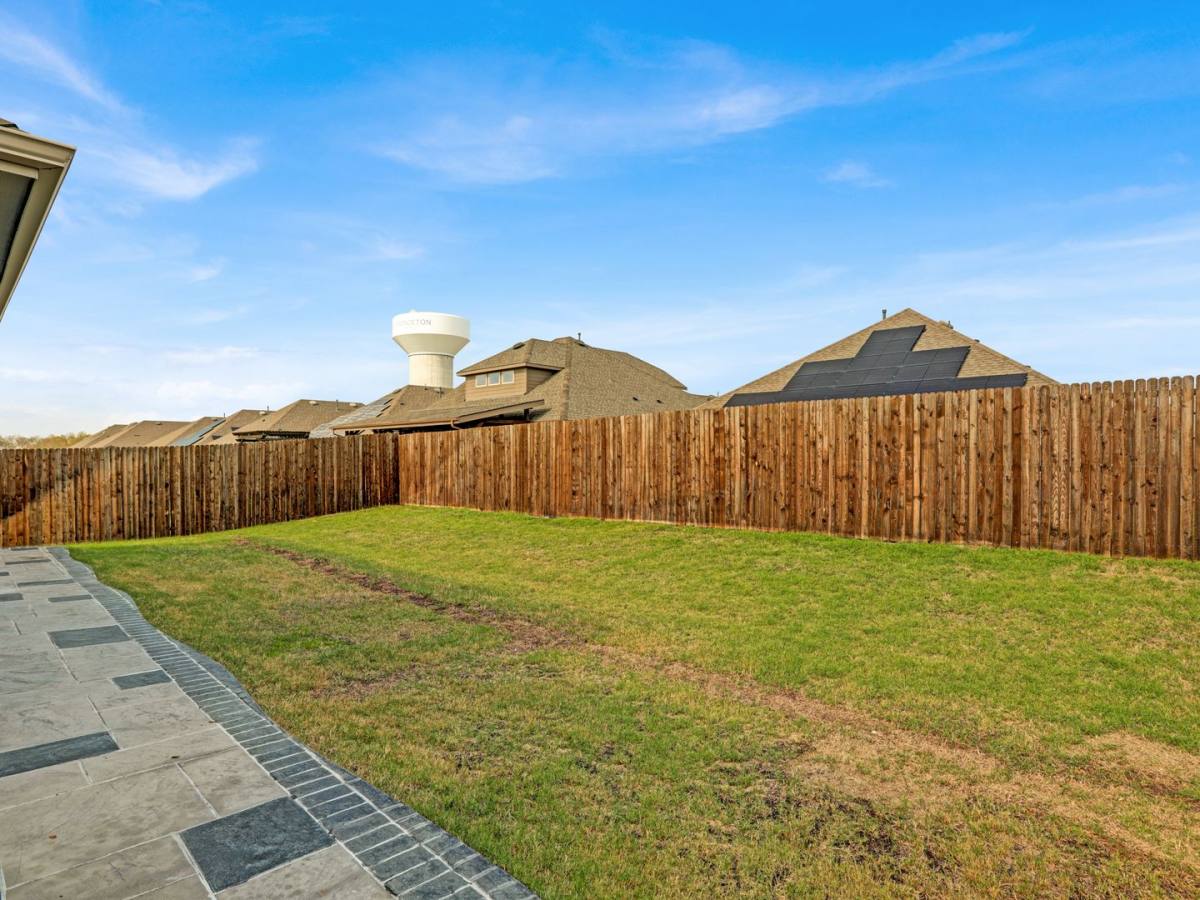 House for rent at 1008 Honey Maple St, Princeton, TX 75407