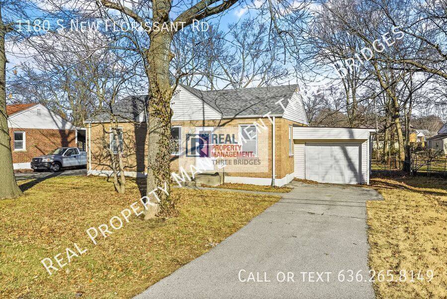 House for rent at 1180 S New Florissant Rd, Florissant, MO 63031