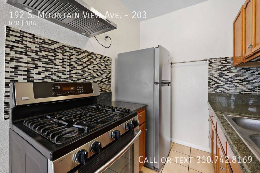 Apartment for rent at 192 S Mountain View Ave #203, Los Angeles, CA 90057