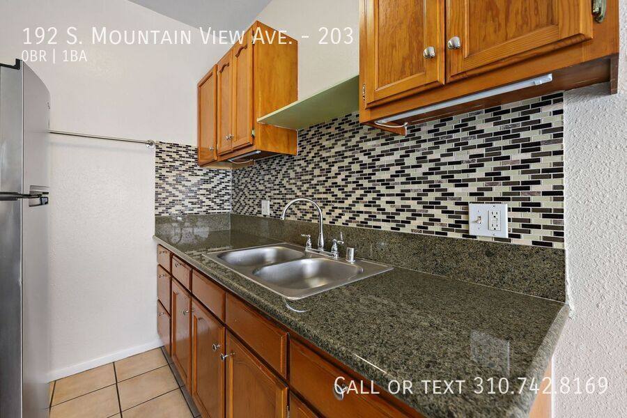 Apartment for rent at 192 S Mountain View Ave #203, Los Angeles, CA 90057