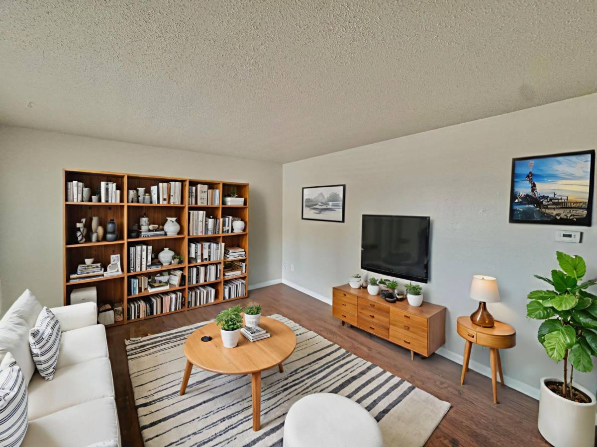 903 Fontmore Rd, Colorado Springs, CO 80904 - Apartment for Rent - Image 2