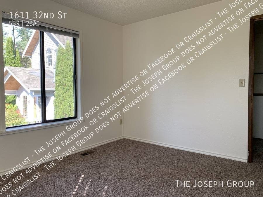 House for rent at 1611 32nd St, Bellingham, WA 98225