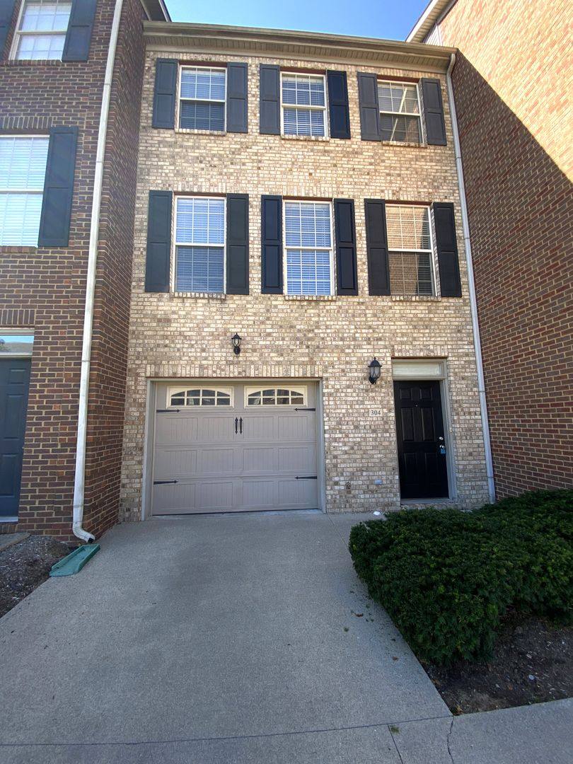 Townhouse for rent at 1145 Appian Crossing Way #304, Lexington, KY 40517