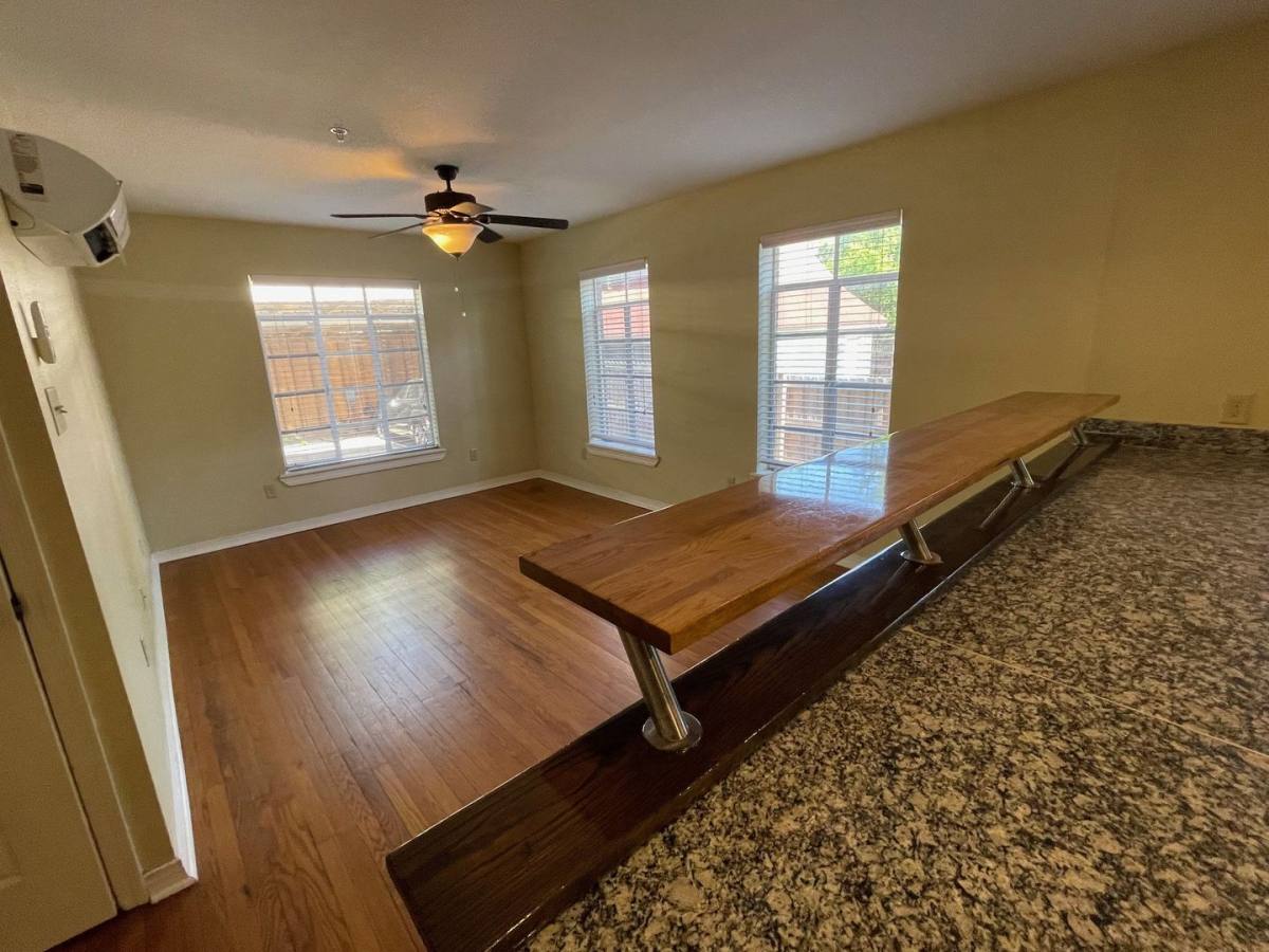 Apartment for rent at 1406 Broadway St, Little Rock, AR 72202