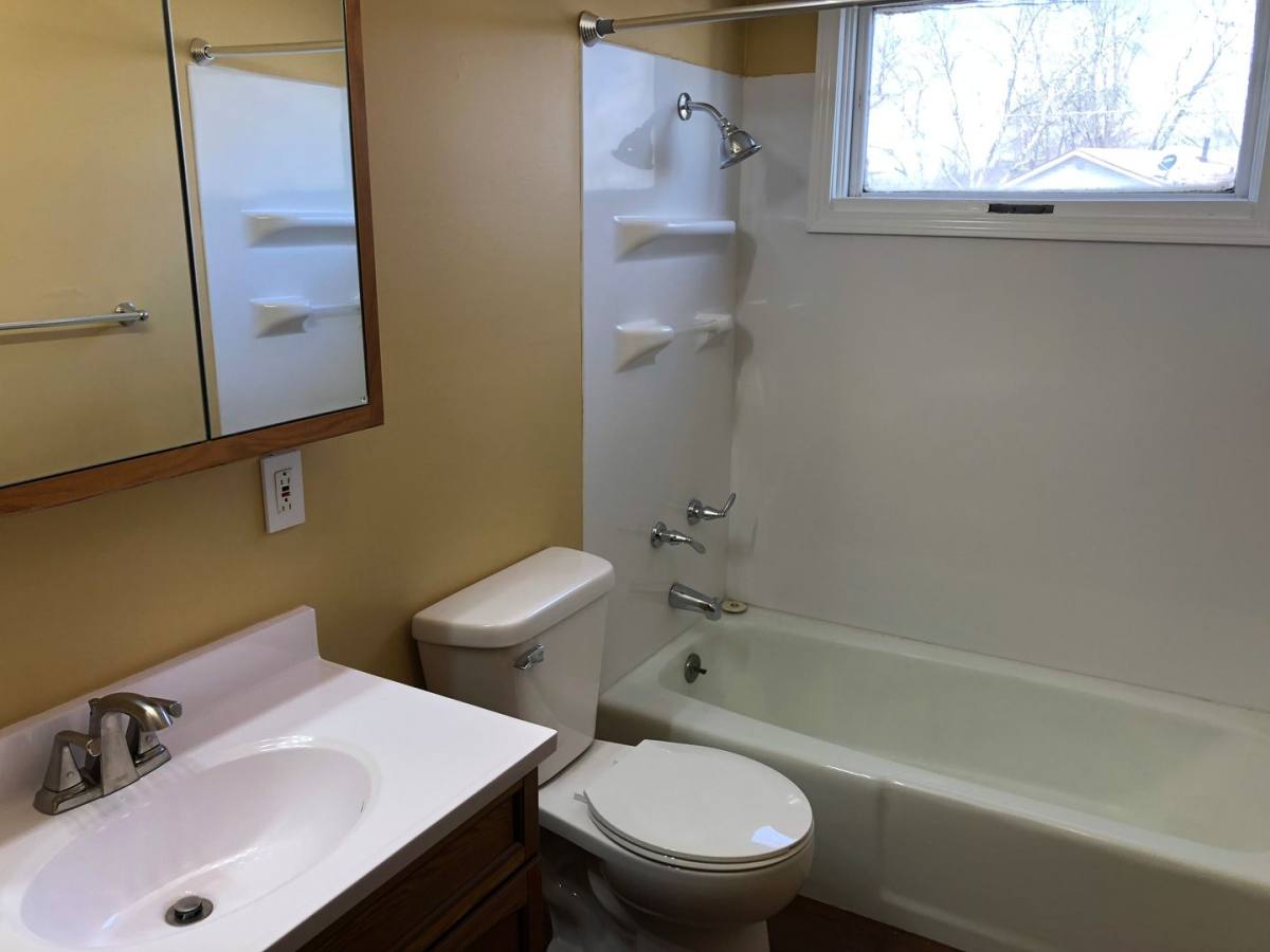 House for rent at 1217 95th Ave W, Rock Island, IL 61201