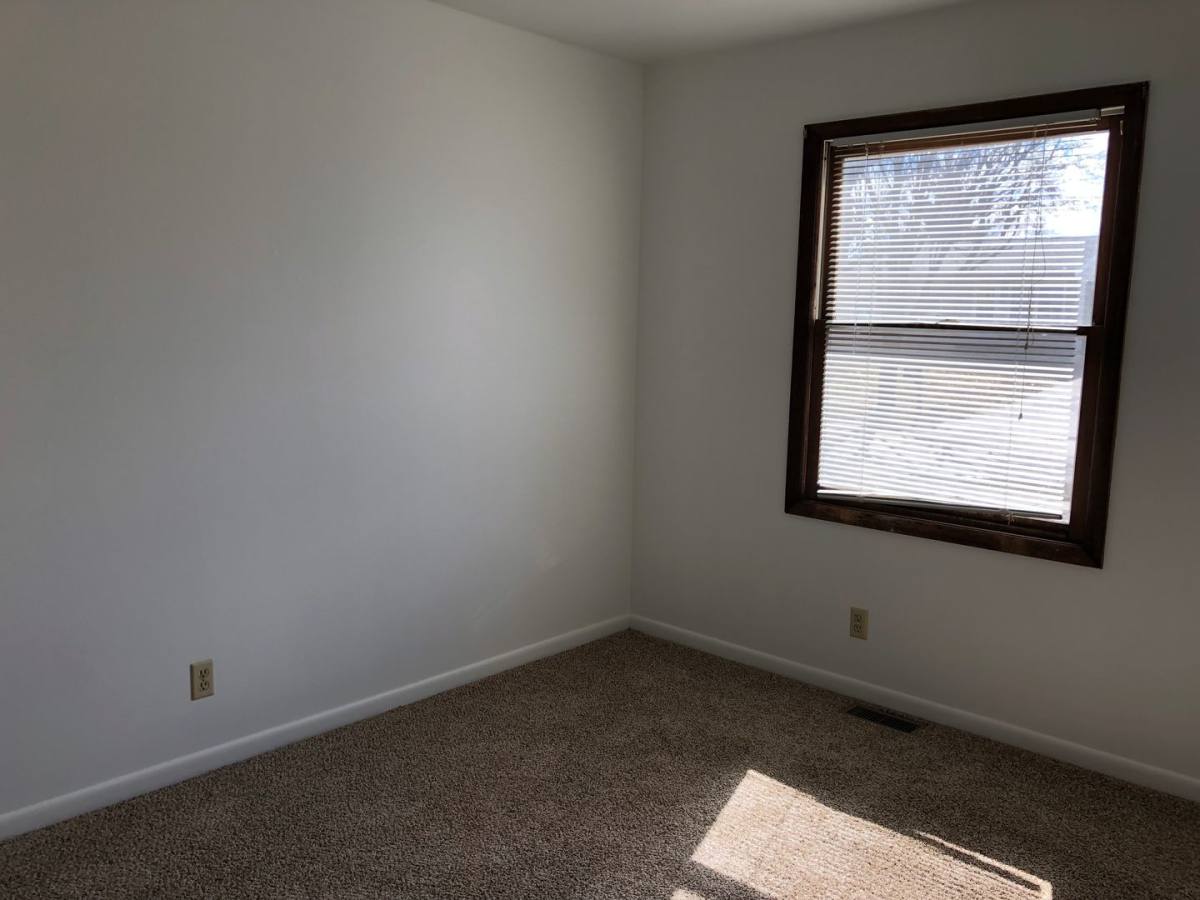 House for rent at 1217 95th Ave W, Rock Island, IL 61201