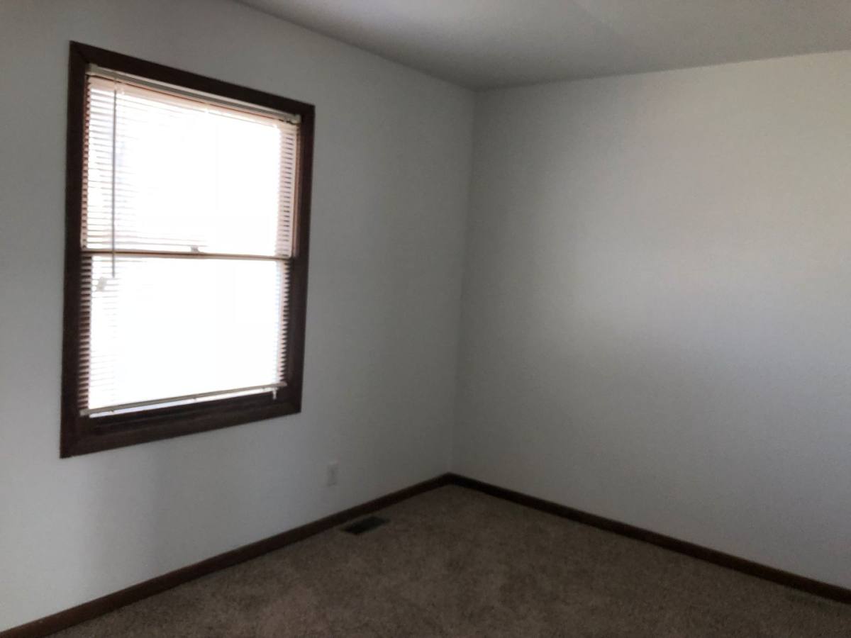 House for rent at 1217 95th Ave W, Rock Island, IL 61201