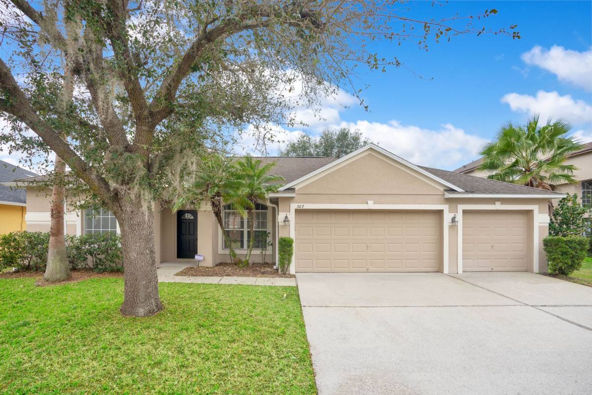 House for rent at 307 Flyrod Circle, Orlando, FL 32825