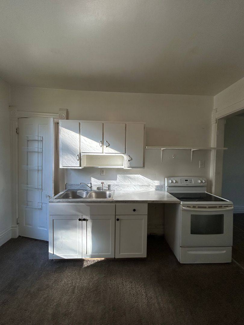 Apartment for rent at 210 S 4th, Niles, MI 49120
