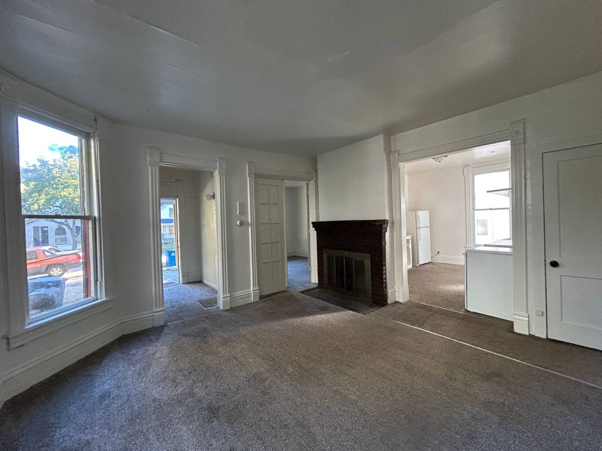 Apartment for rent at 210 S 4th, Niles, MI 49120