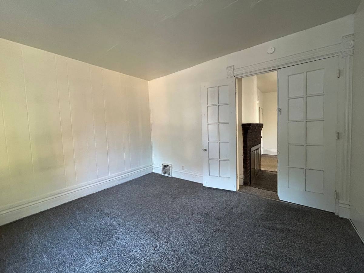 Apartment for rent at 210 S 4th, Niles, MI 49120