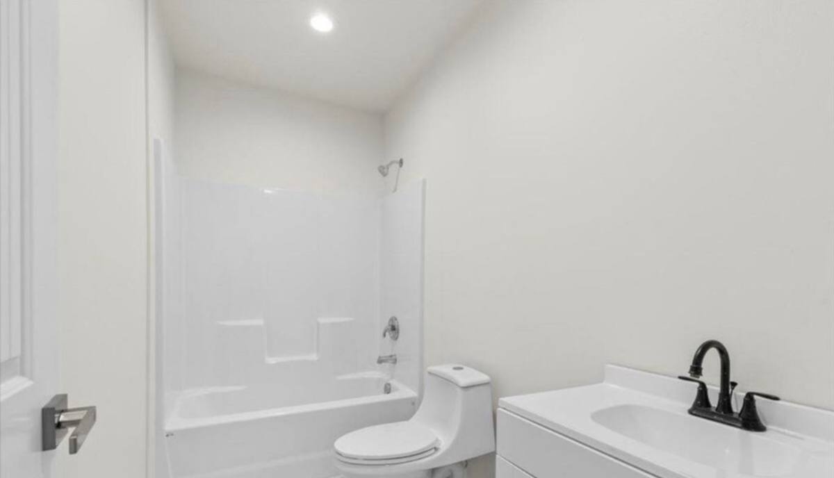 Townhouse for rent at 505 N 80th Ave, Yakima, WA 98908